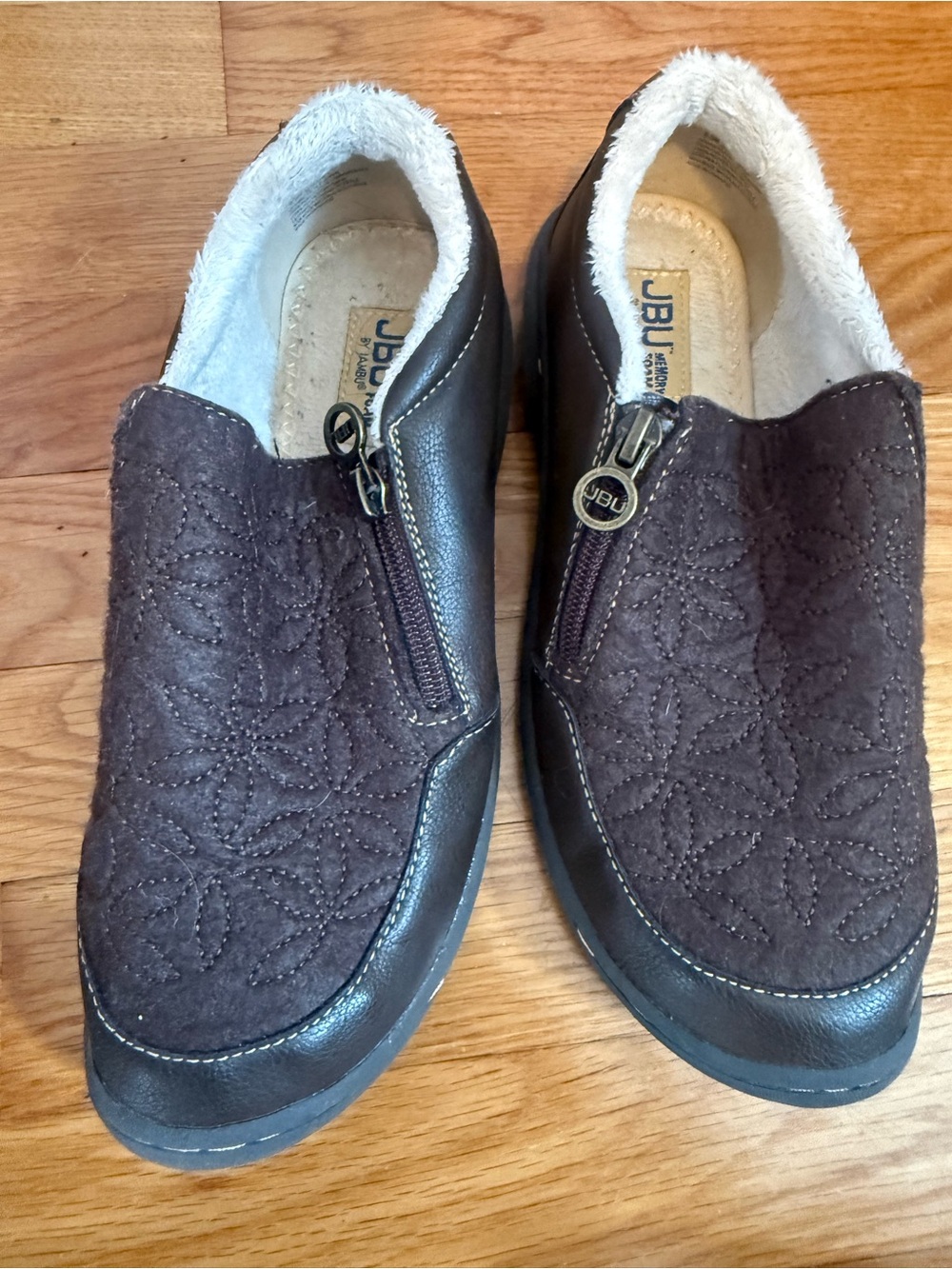 JBU Men's Dark Brown Quilted Slip-On Zip Loafers